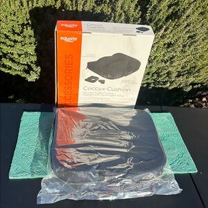 Equate Coccyx Cushion with RemovablePiece-brand new/never used-originally packed